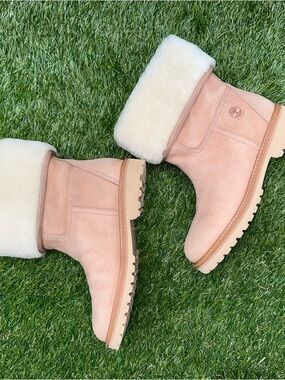 Womens Timberland Chamonix Valley Shearling Leather Waterproof Boots